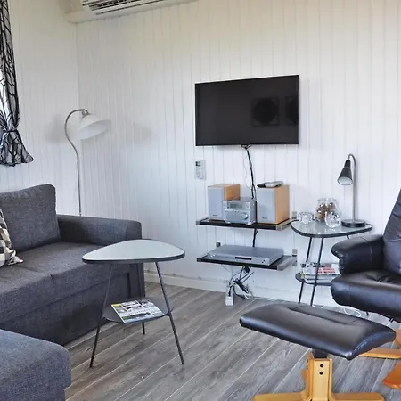 Gorgeous In Augustenborg With Wifi Ferienhaus Asserballeskov